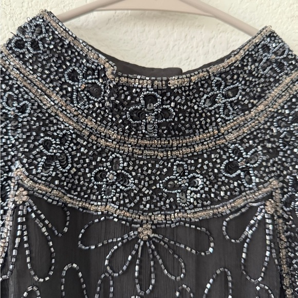 Black and Silver Embellished Sleeveless Tank Top - Picture 4 of 13